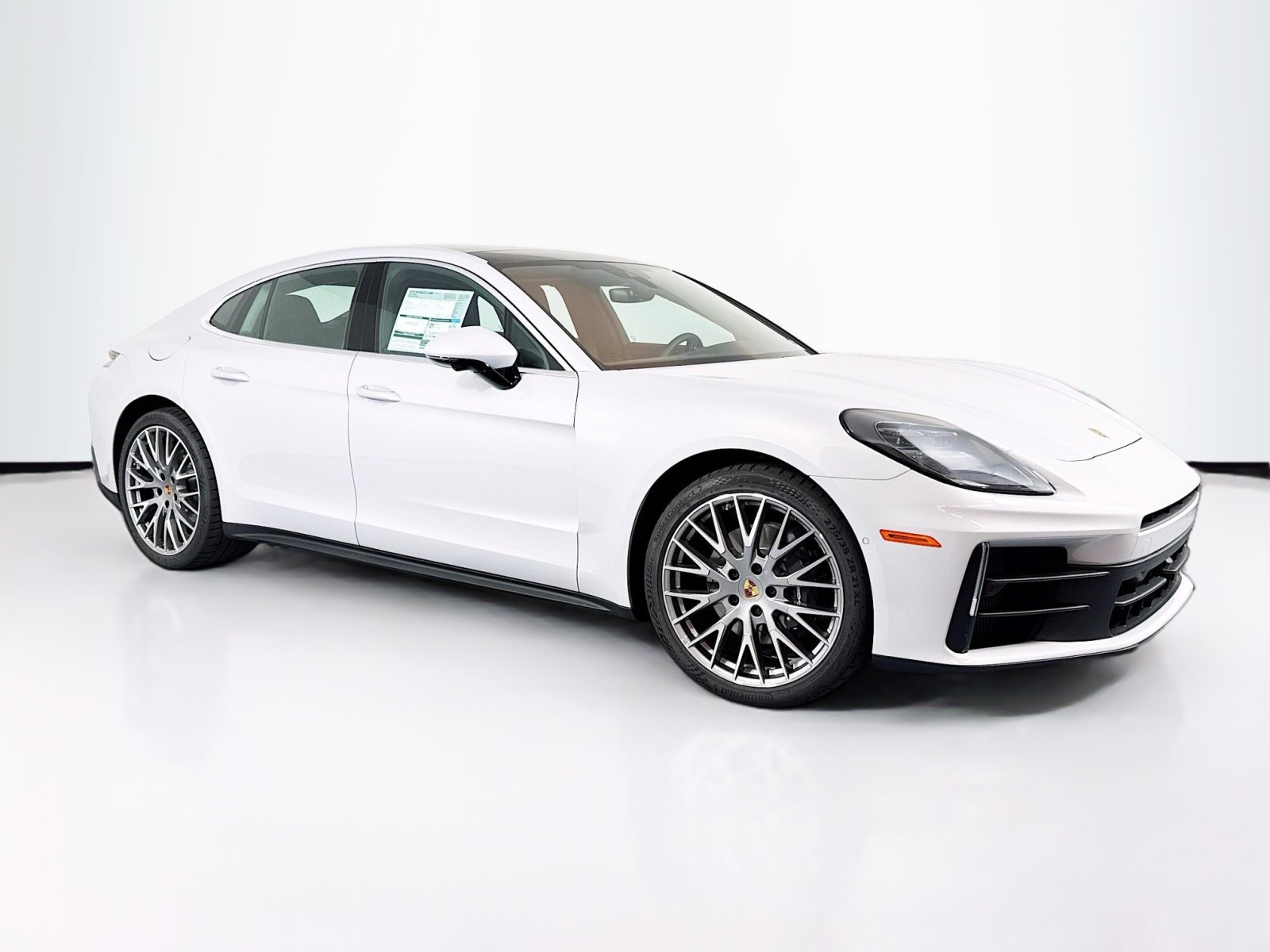 2025 Porsche Panamera 4 photo 7