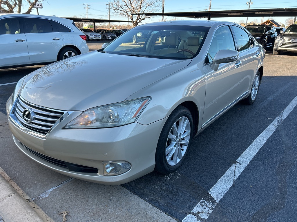 2011 Lexus ES 350's photo