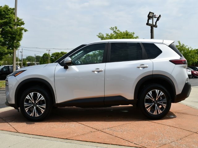 2023 Nissan Rogue SV photo 4