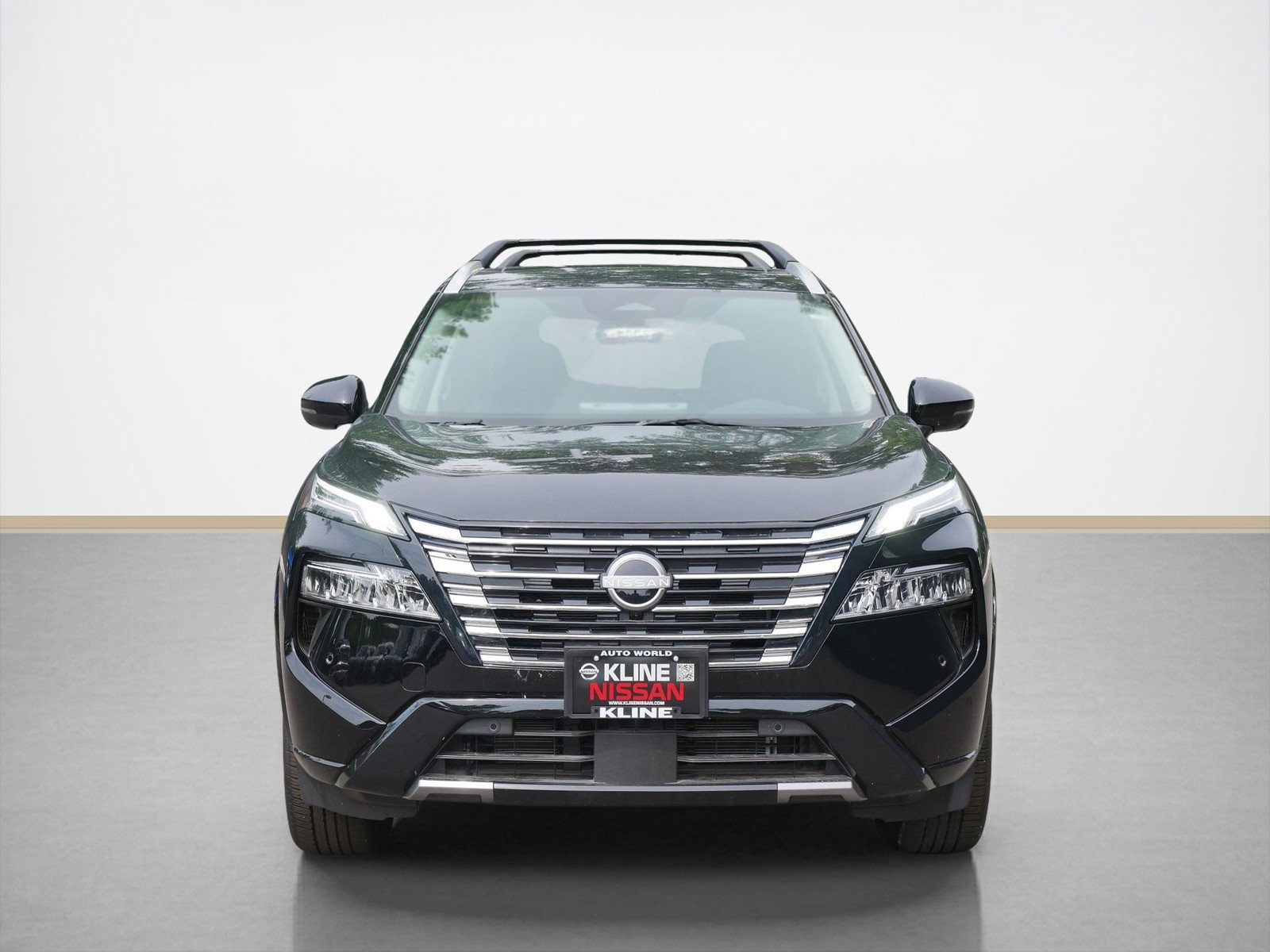 2025 Nissan Rogue Platinum photo 4