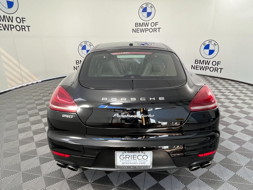 2015 Porsche Panamera Base S photo 7