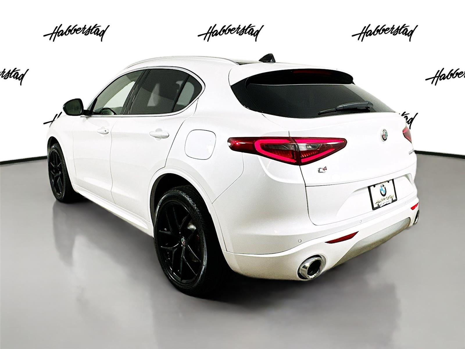 2021 Alfa Romeo Stelvio Ti Sport photo 7