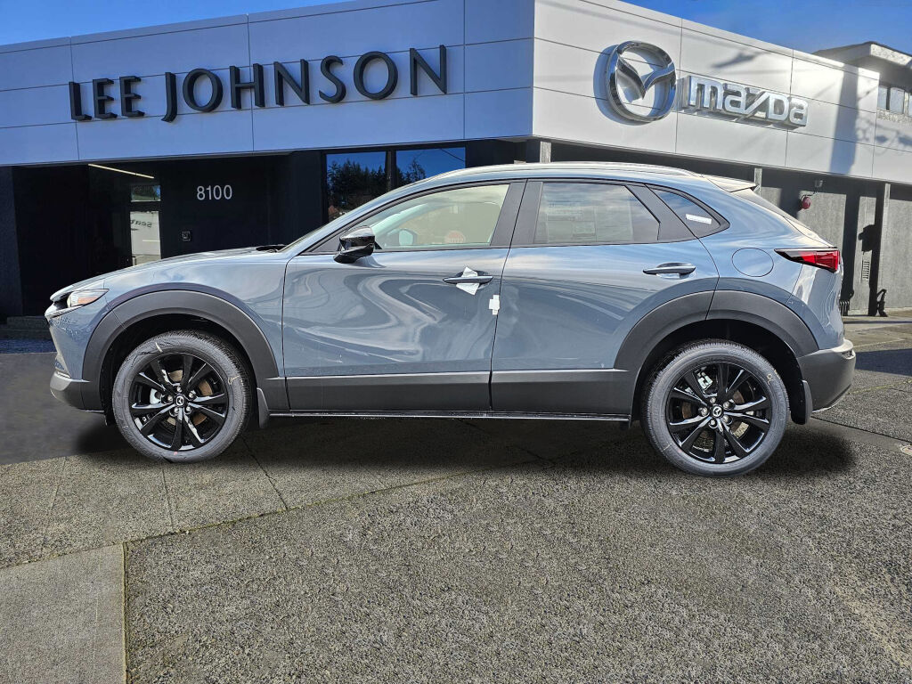 2026 Mazda CX-30 2.5 S Carbon photo 2