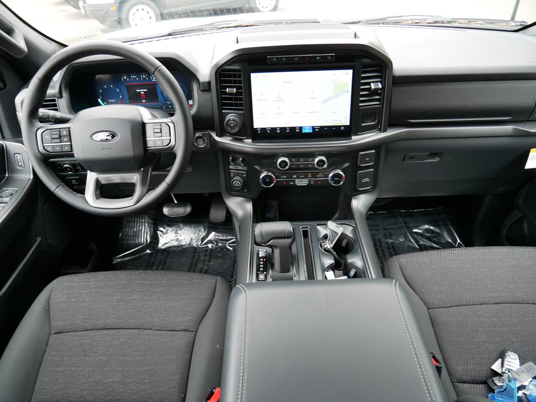 2024 Ford F-150 XLT photo 10