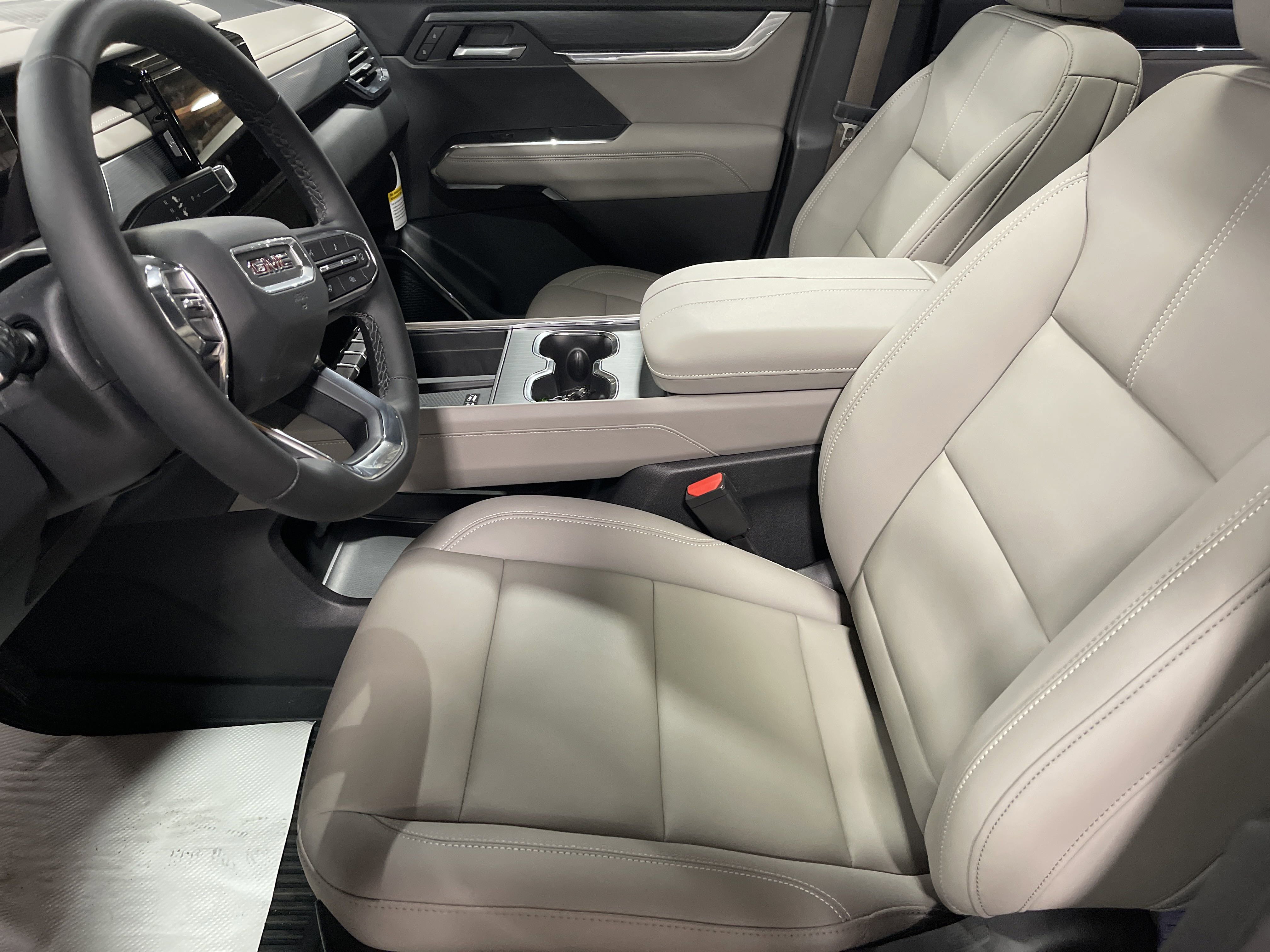 2025 Gmc Acadia Elevation photo 4