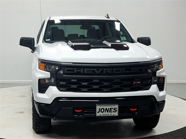2025 Chevrolet Silverado 1500 Custom Trail Boss photo 2