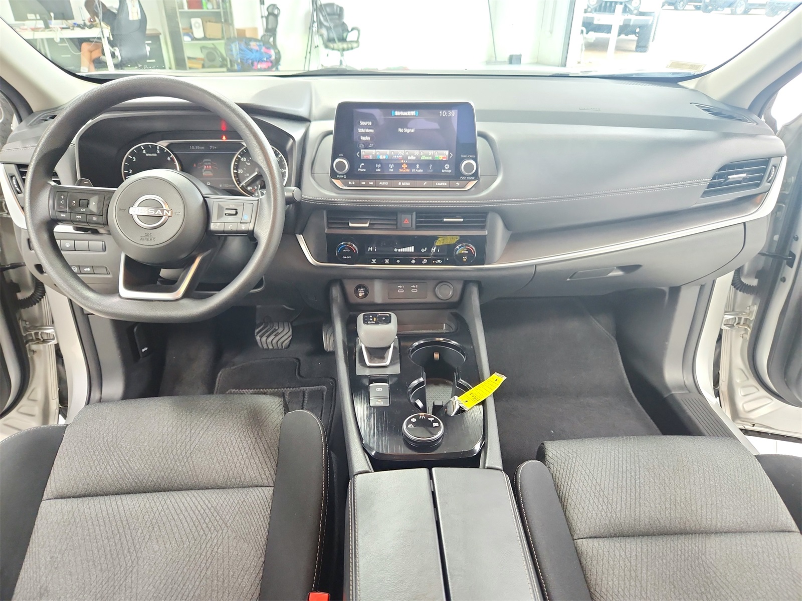 2024 Nissan Rogue SV photo 20