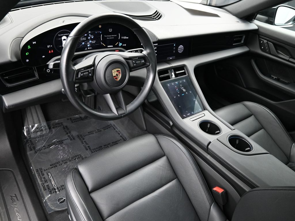 2024 Porsche Taycan Base photo 3