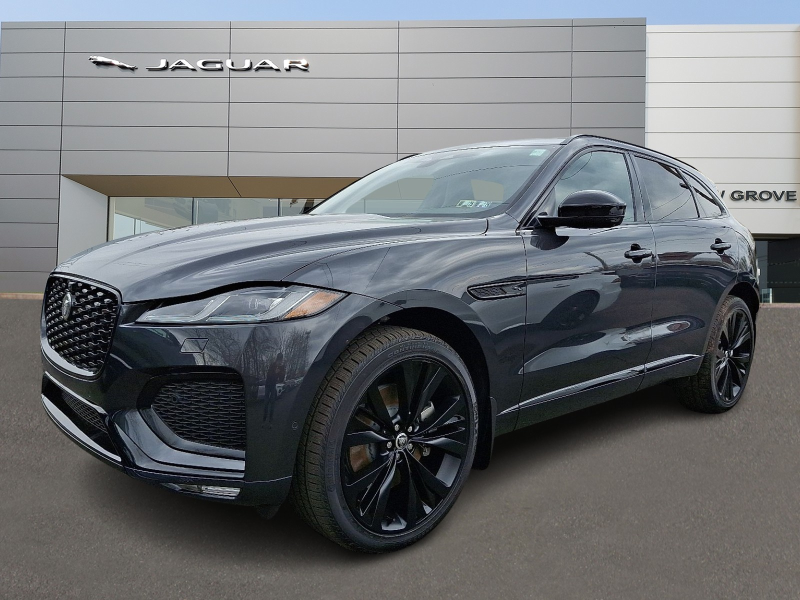 2026 Jaguar F-Pace R-Dynamic S's photo