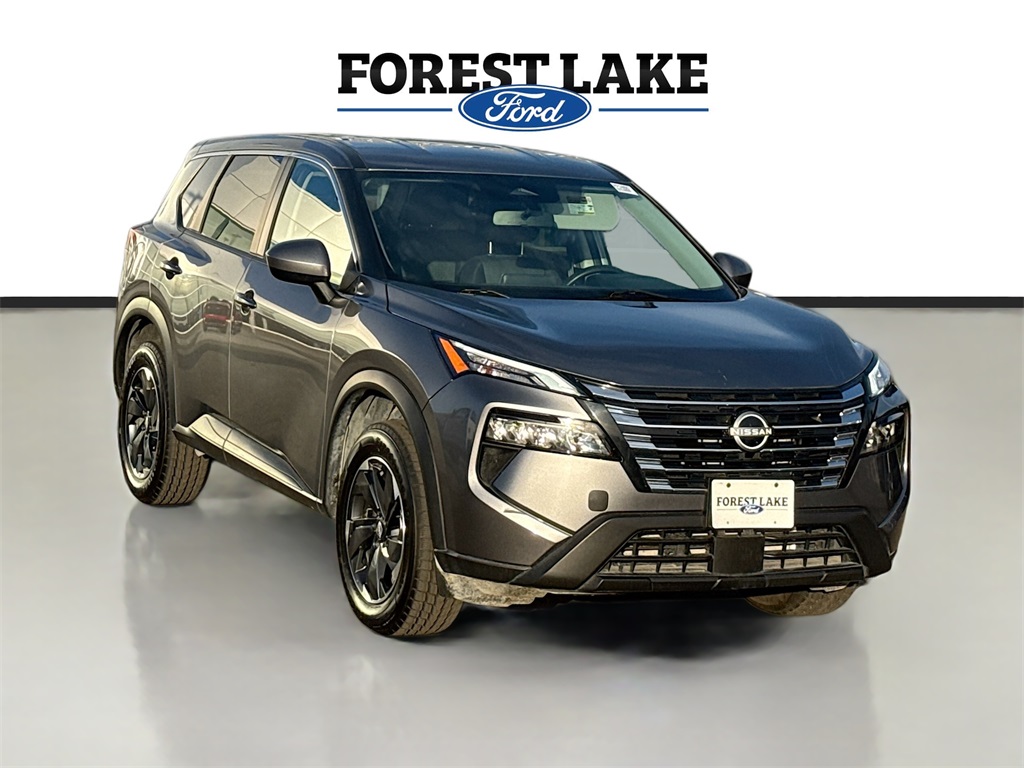 2024 Nissan Rogue SV's photo