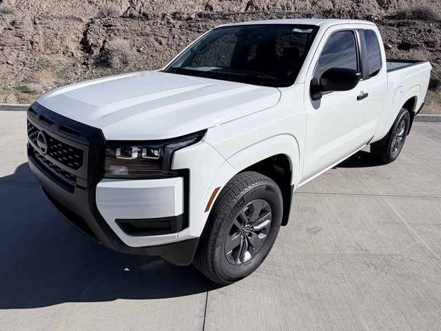 2026 Nissan Frontier S's photo