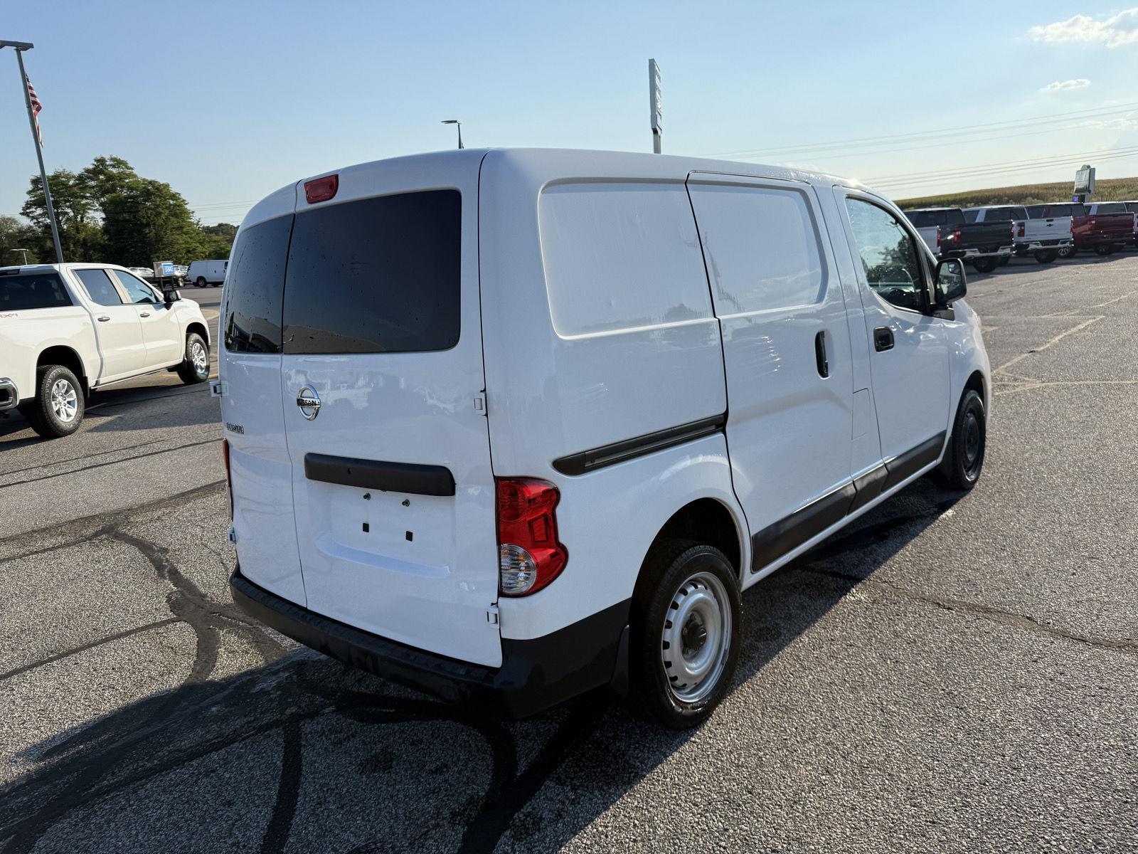 2020 Nissan NV200 S photo 5