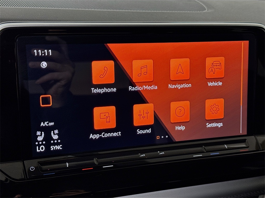 2024 Volkswagen Atlas Peak Edition SEL photo 30