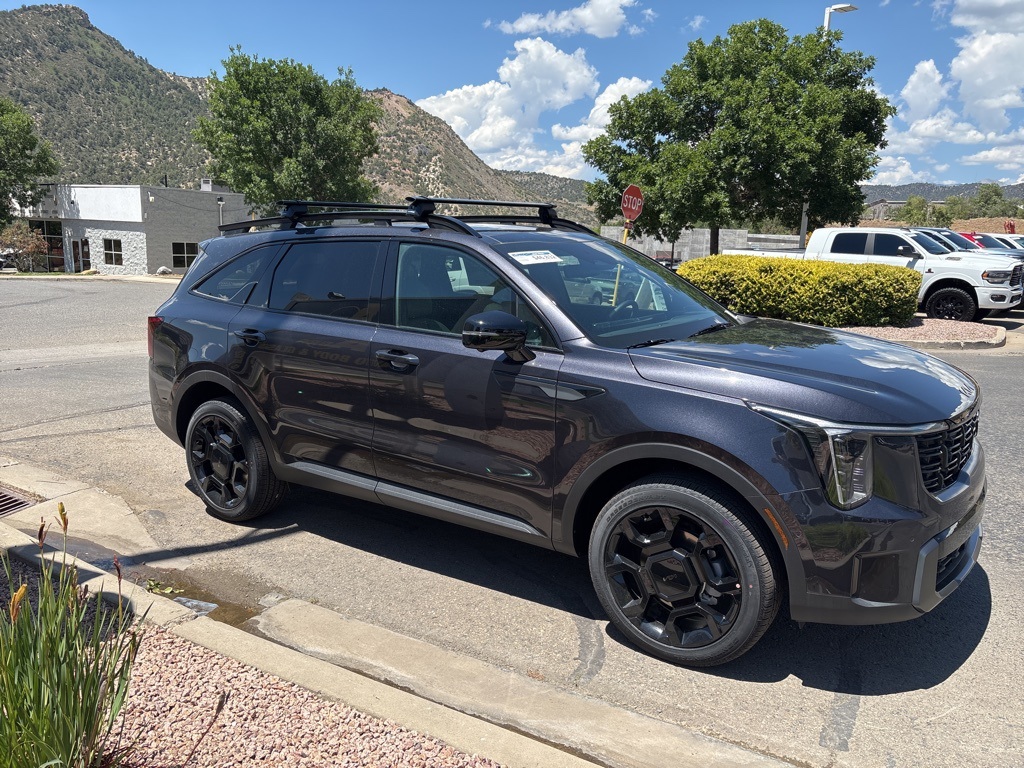 2025 Kia Sorento X-Line SX Prestige photo 3