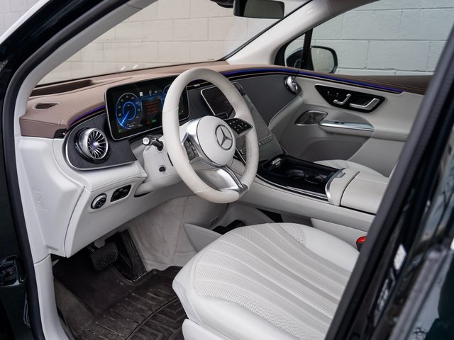 2023 Mercedes Benz 500 4MATIC photo 4