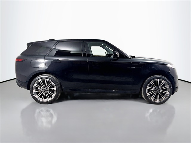 2025 Land Rover Range Rover Sport SE photo 4