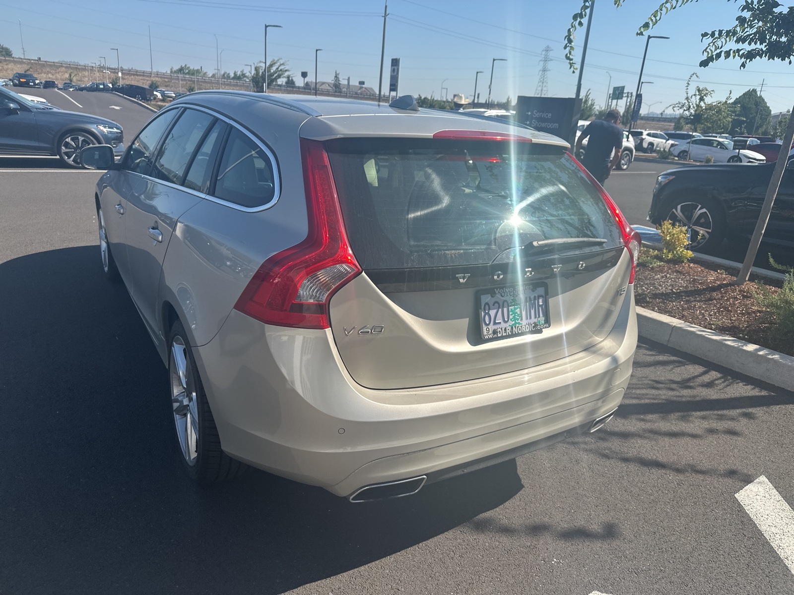 2017 Volvo V60 T5 Premier photo 2
