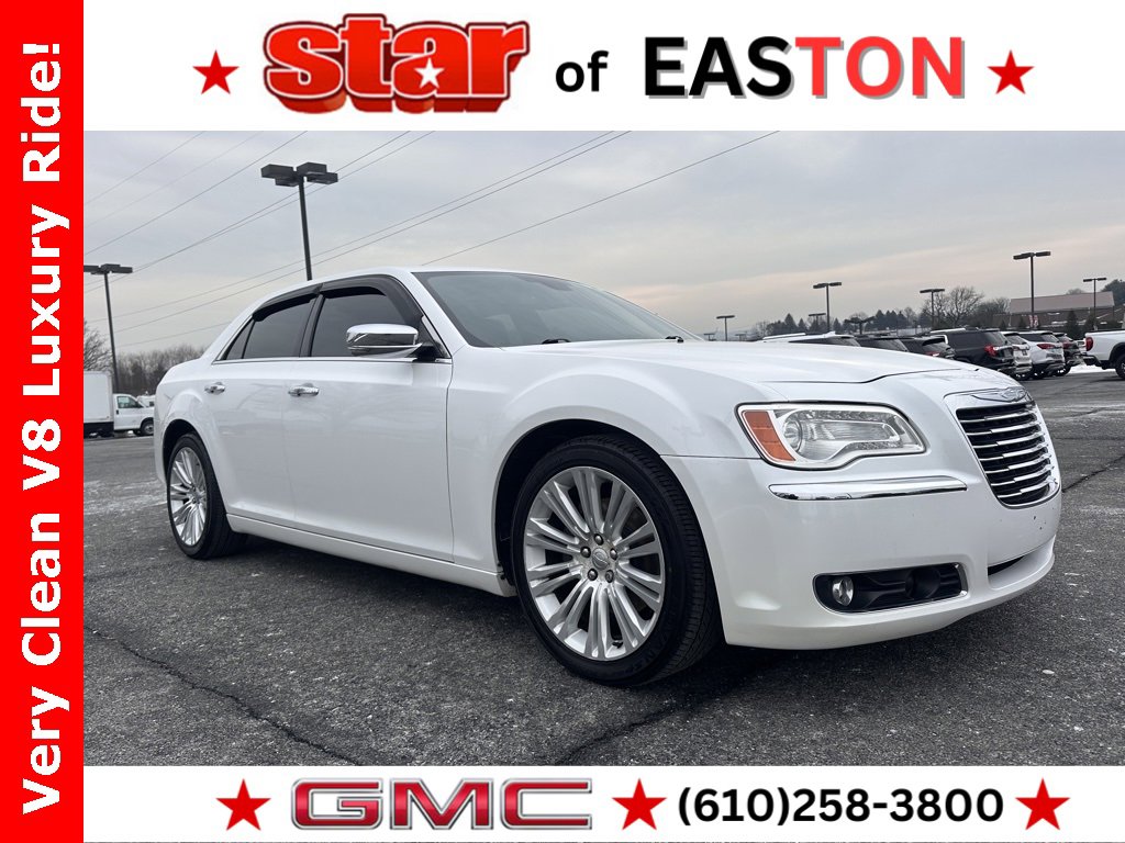 2012 Chrysler 300 C's photo