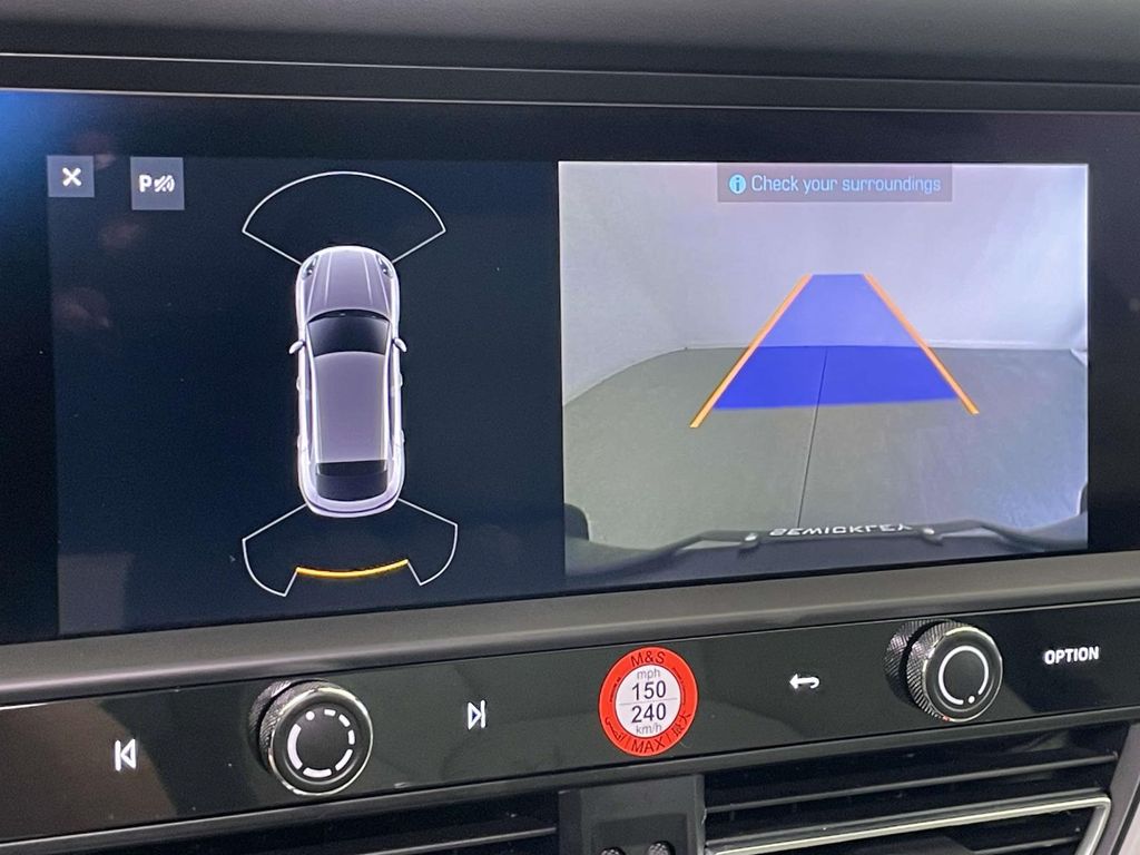 2024 Porsche Macan Base photo 30