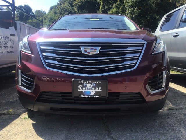 2018 Cadillac XT5 Luxury photo 2
