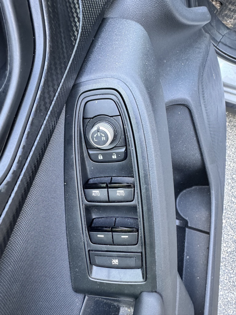 2021 Subaru Crosstrek Premium photo 8