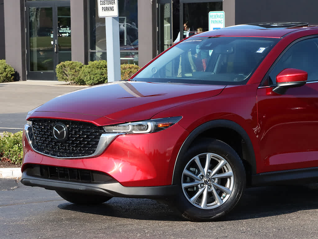 2022 Mazda CX-5 2.5 S Preferred photo 3