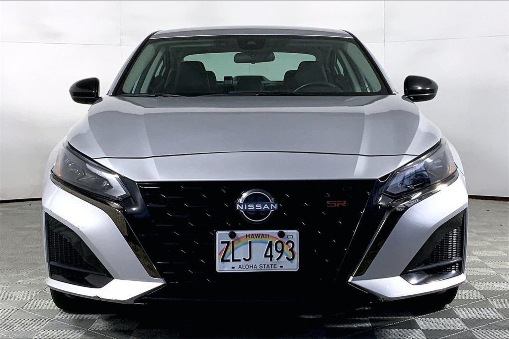 2024 Nissan Altima 2.5 SR photo 2