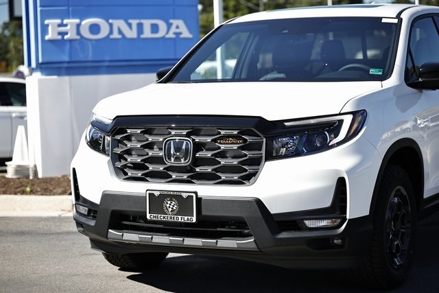 2026 Honda Ridgeline TrailSport photo 2
