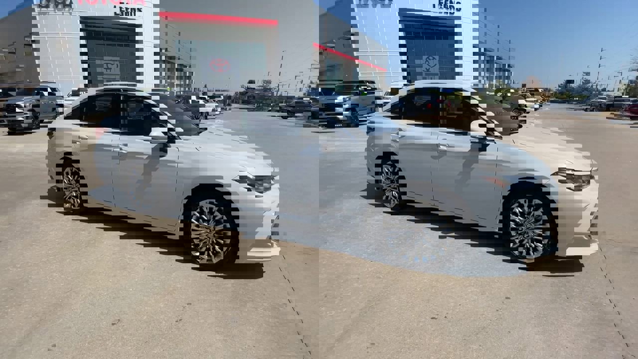 Certified 2022 Toyota Avalon Limited with VIN 4T1DA1ABXNU011166 for sale in Kansas City