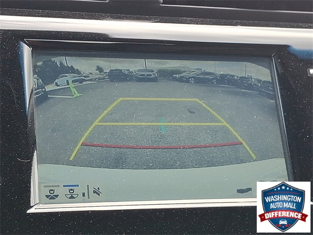 2018 Toyota Camry Hybrid XLE photo 16