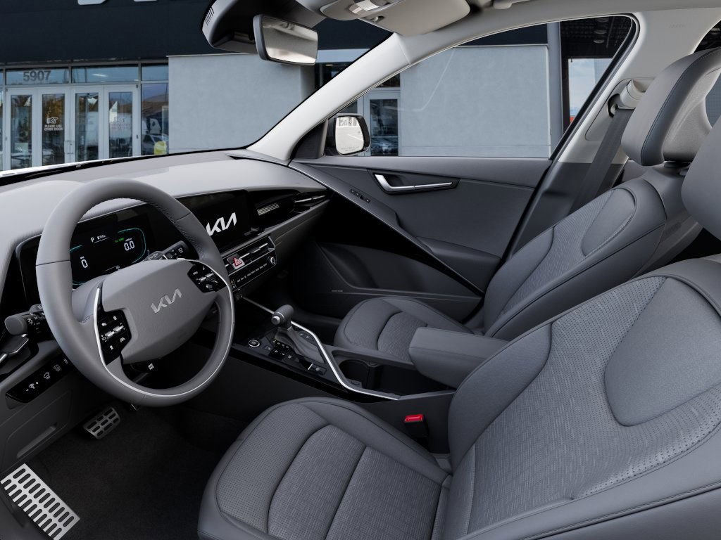 2025 Kia Niro SX Touring photo 14