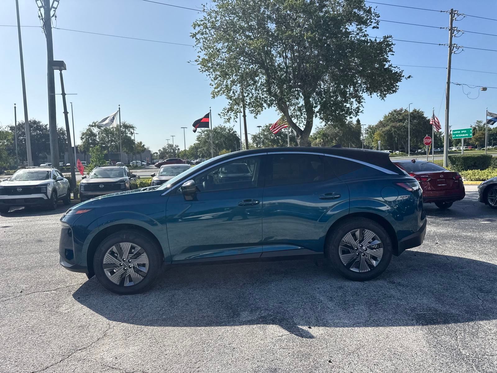 2025 Nissan Murano SL photo 10