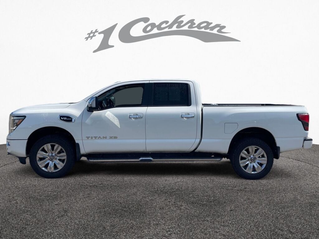 2020 Nissan Titan SL photo 4