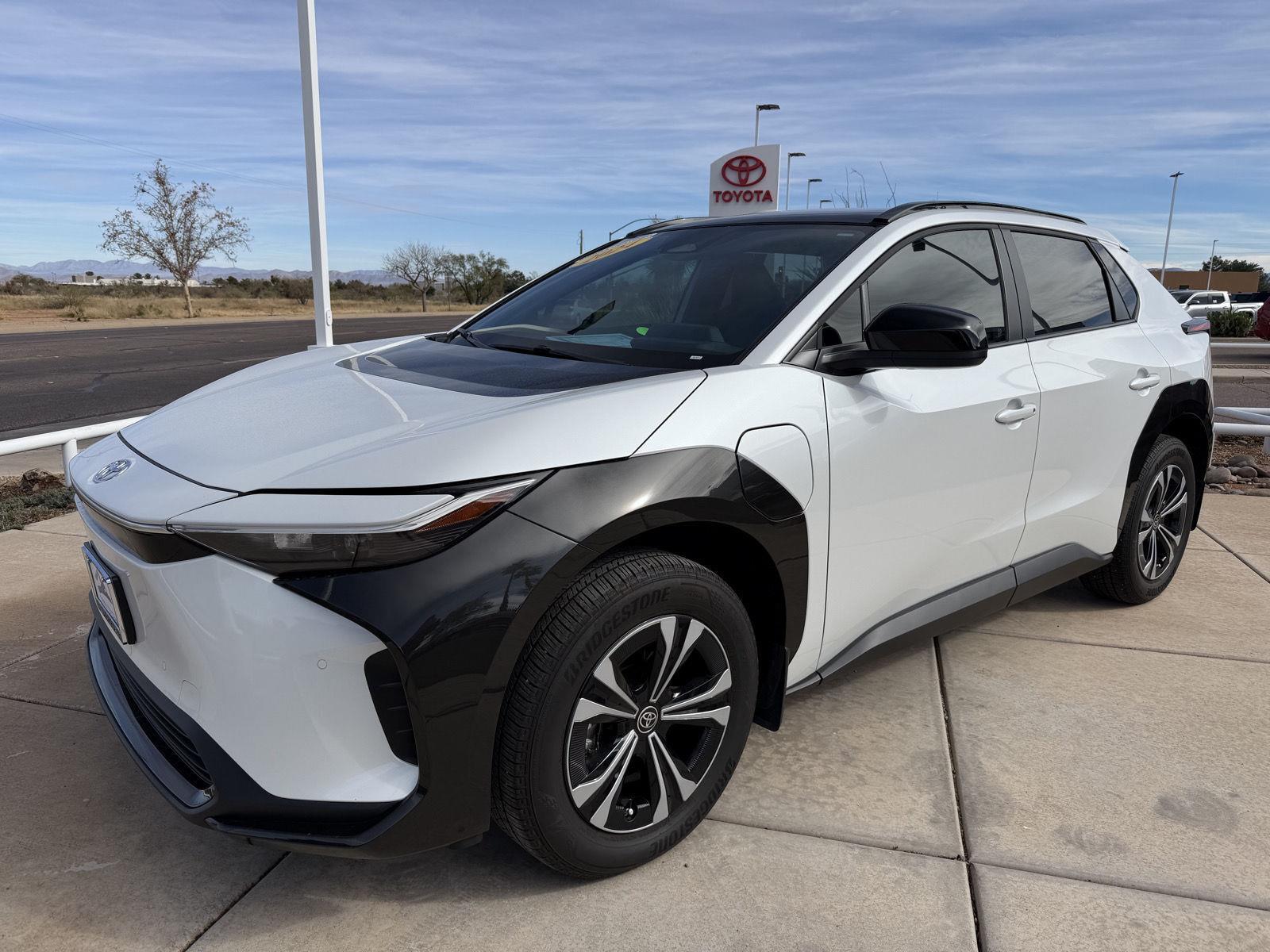 2024 Toyota bZ4X XLE's photo