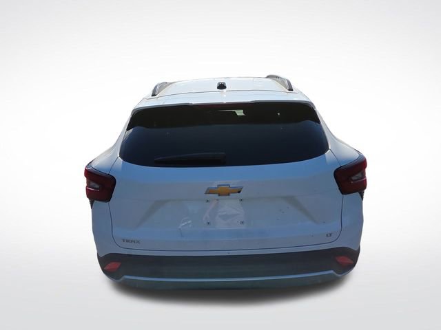 2025 Chevrolet Trax LT photo 4