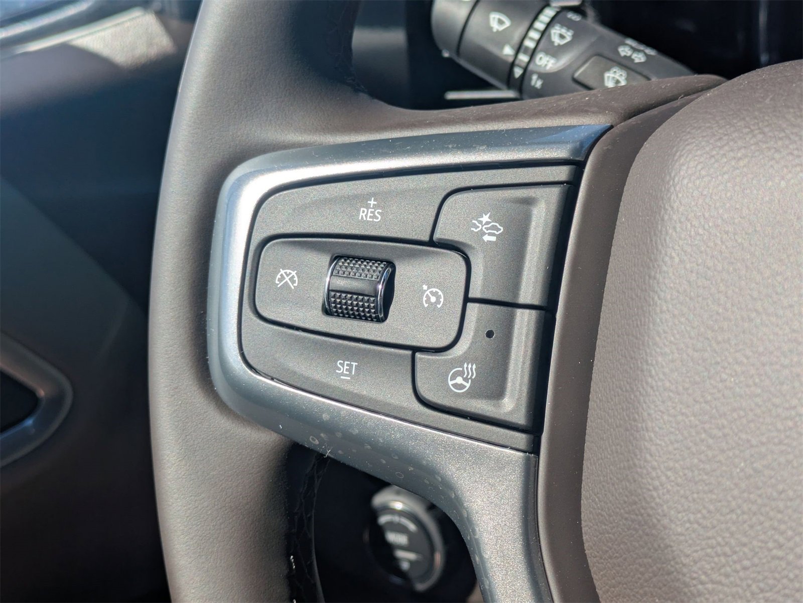 2025 Chevrolet Silverado 1500 LT photo 21