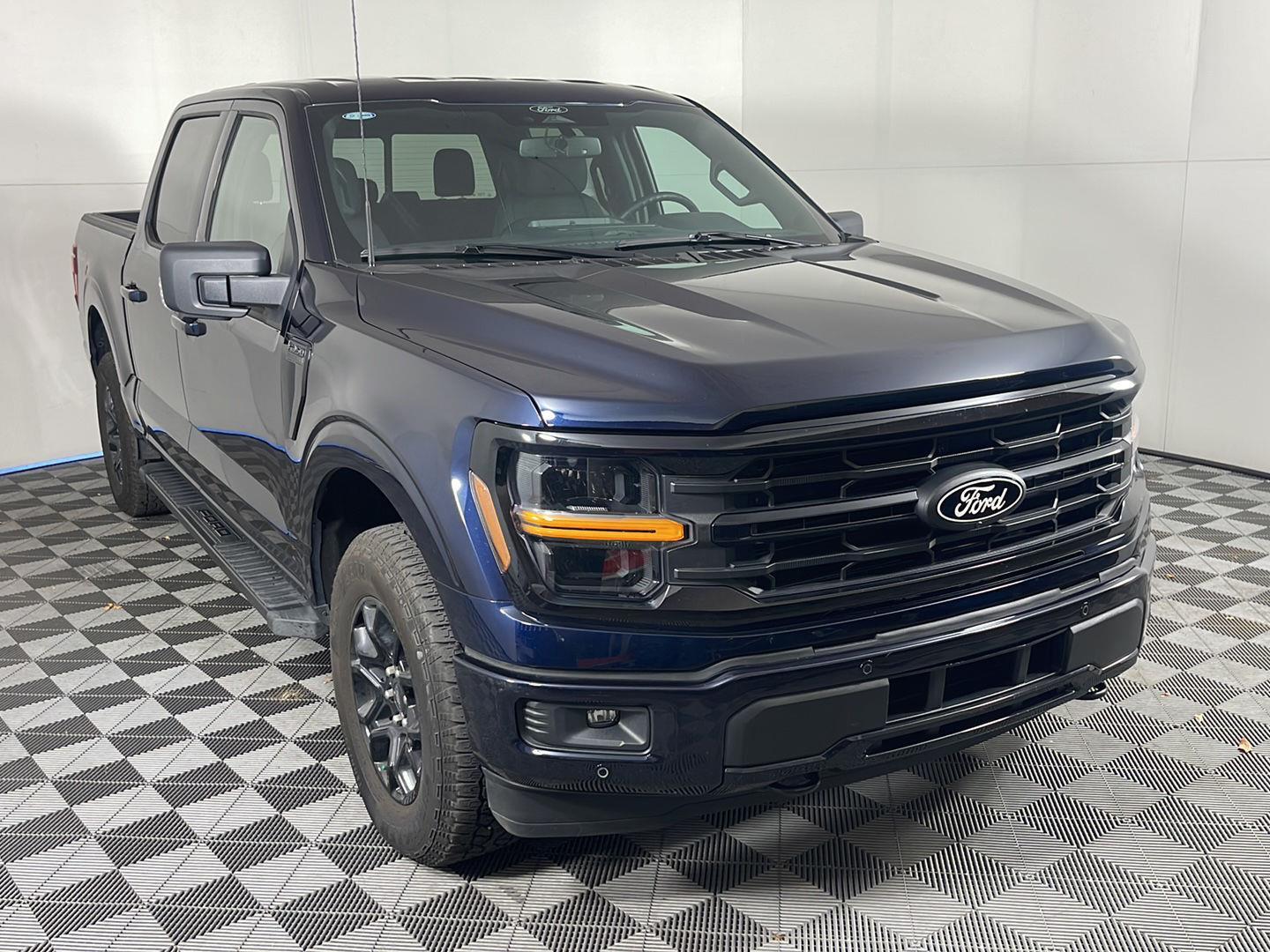 2024 Ford F-150 XLT photo 4