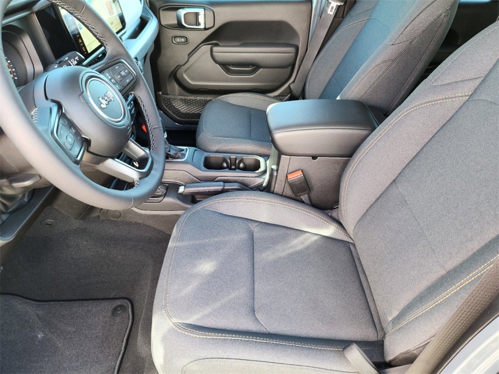 2025 Jeep Wrangler Sport S photo 13