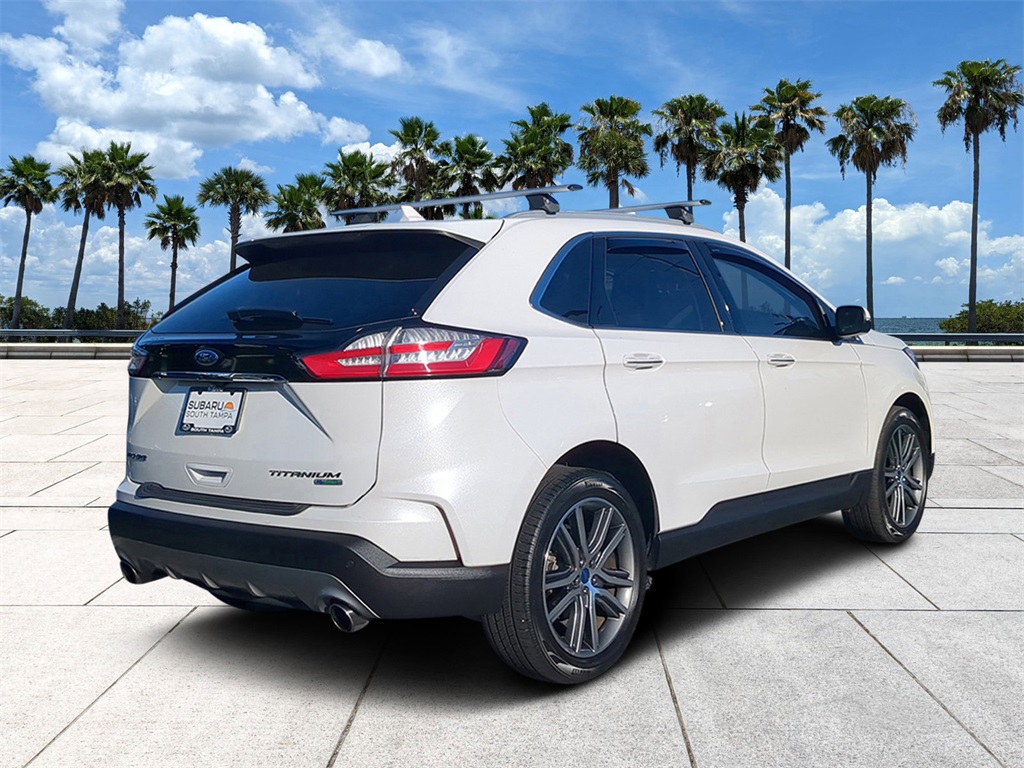 2020 Ford Edge Titanium photo 4