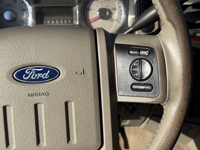 2008 Ford F-350 Lariat photo 16
