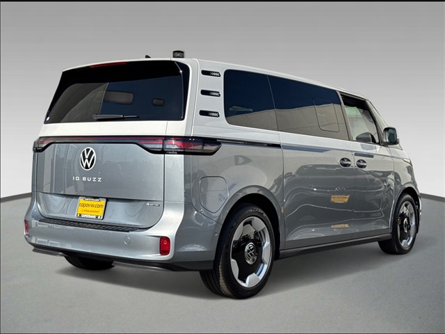 2025 Volkswagen ID. Buzz Pro Plus photo 3