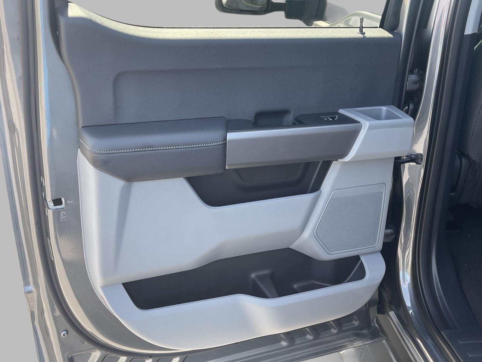 2026 Ford F-350 XLT photo 19