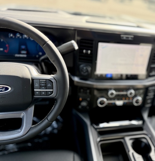 2026 Ford F-350 Lariat photo 18