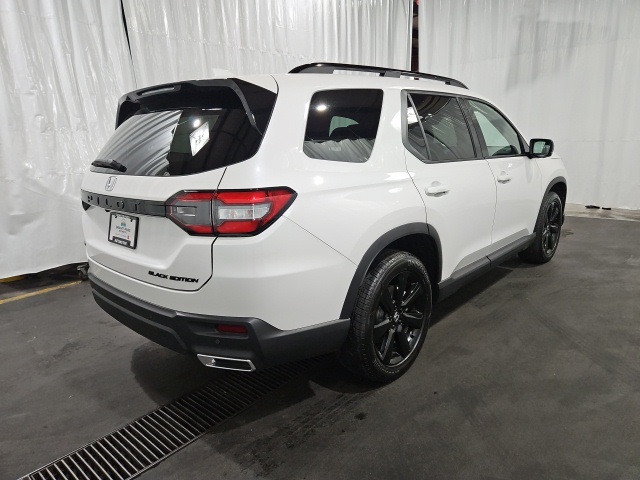 2025 Honda Pilot Black Edition photo 2