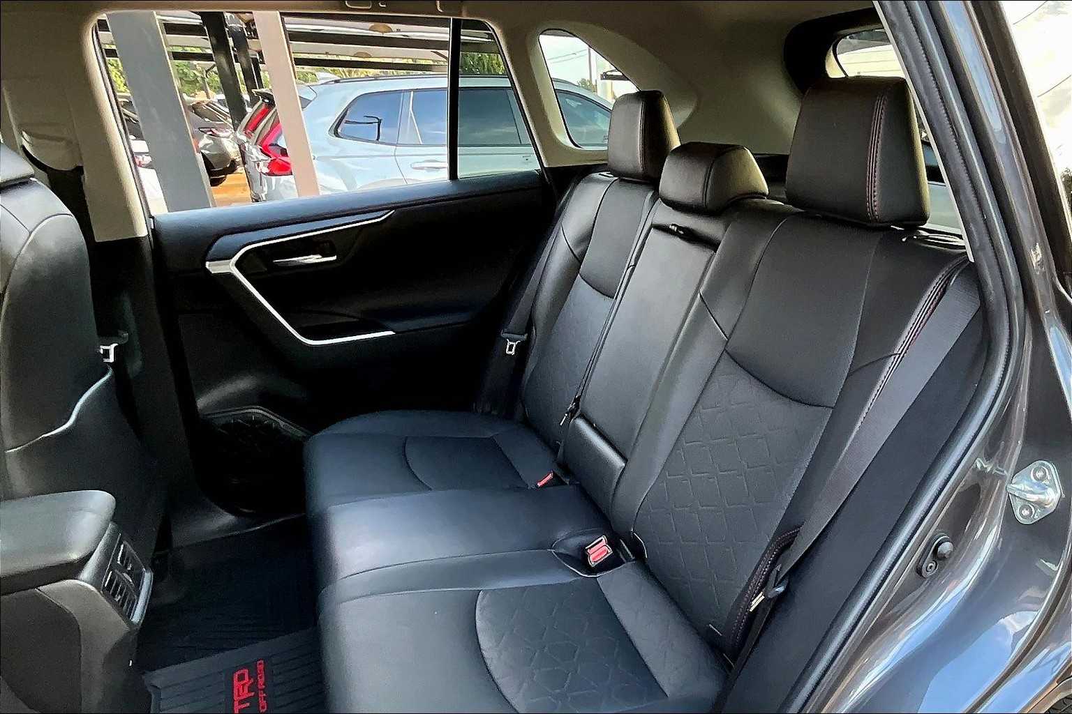 2022 Toyota RAV4 TRD photo 17