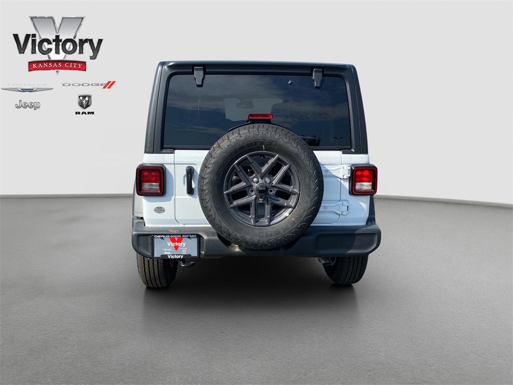 2025 Jeep Wrangler Sport S photo 4