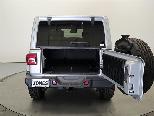 2024 Jeep Wrangler Sahara photo 27