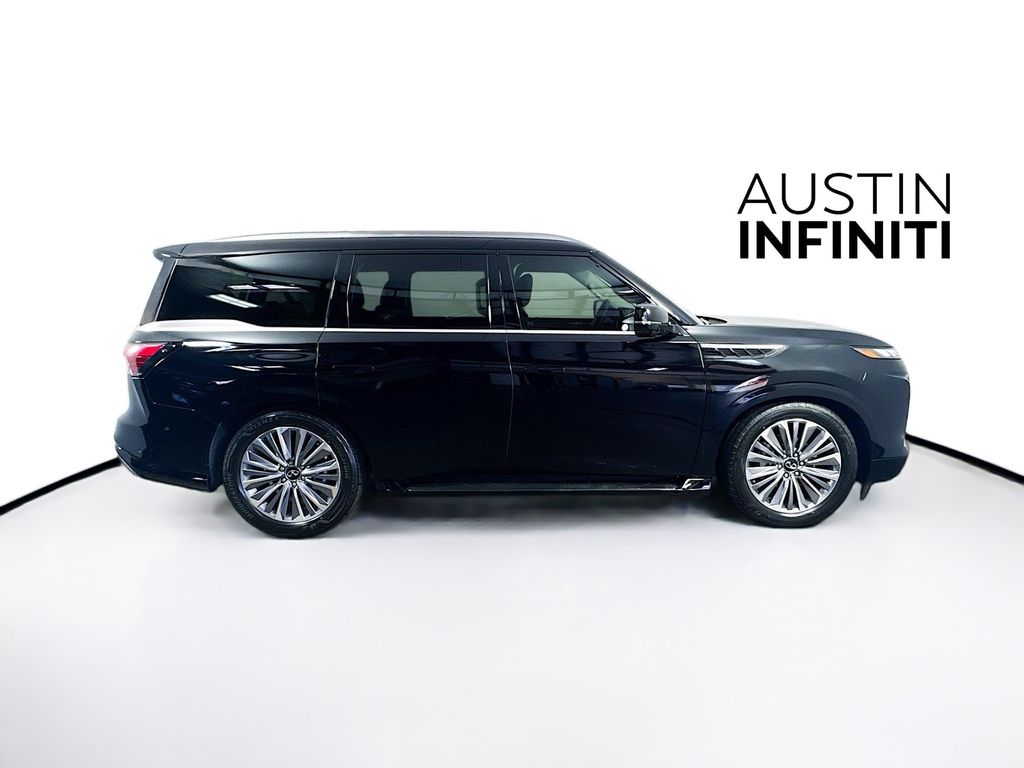 2025 Infiniti QX80 Luxe photo 4