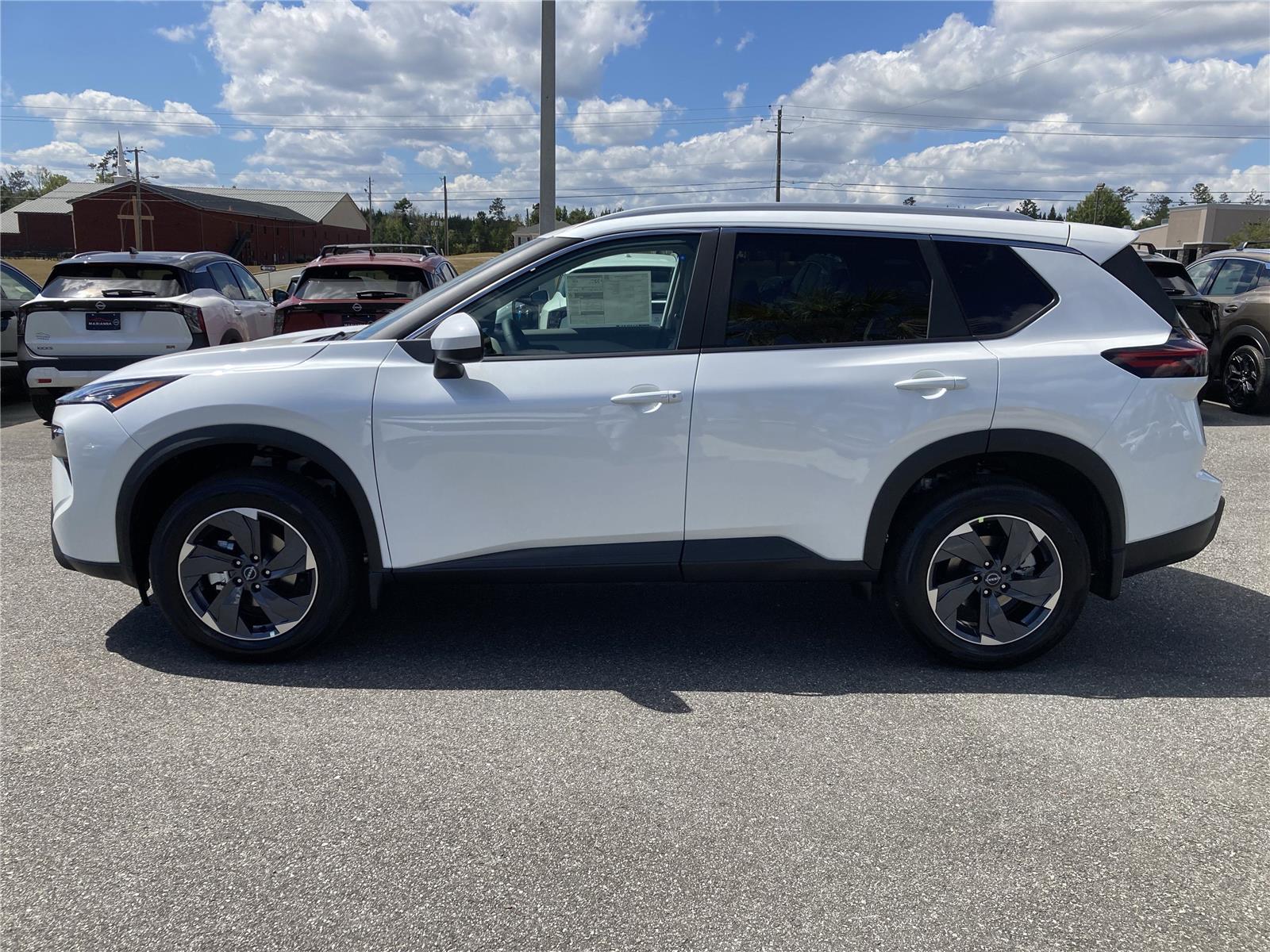 2026 Nissan Rogue SV photo 7