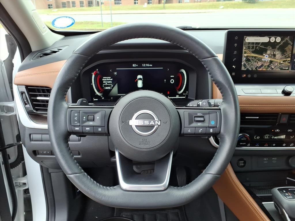 2024 Nissan Rogue Platinum photo 22